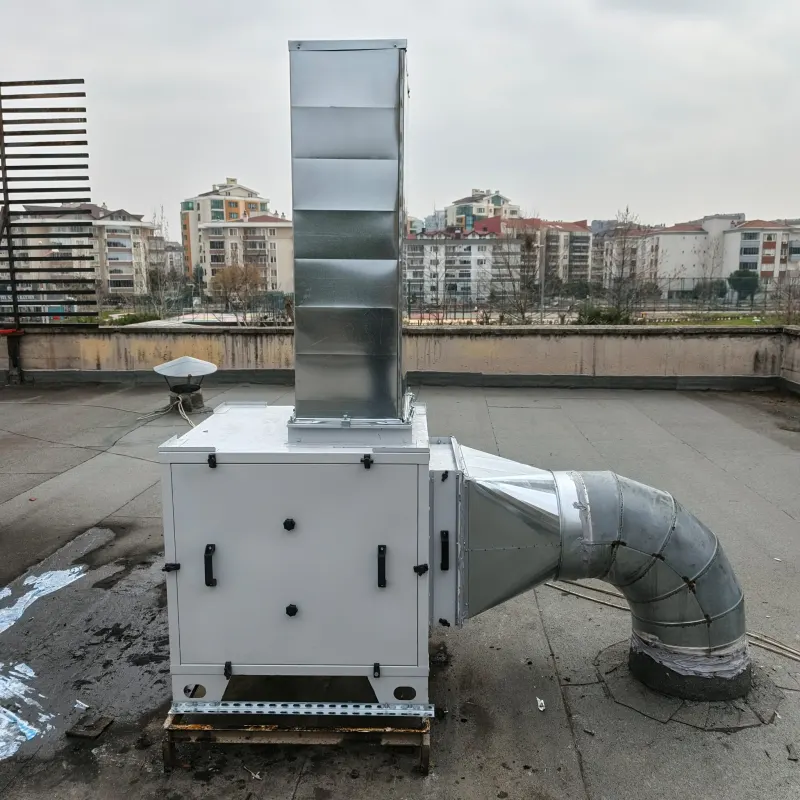 Kitchen exhaust system with a filtered cabinet fan